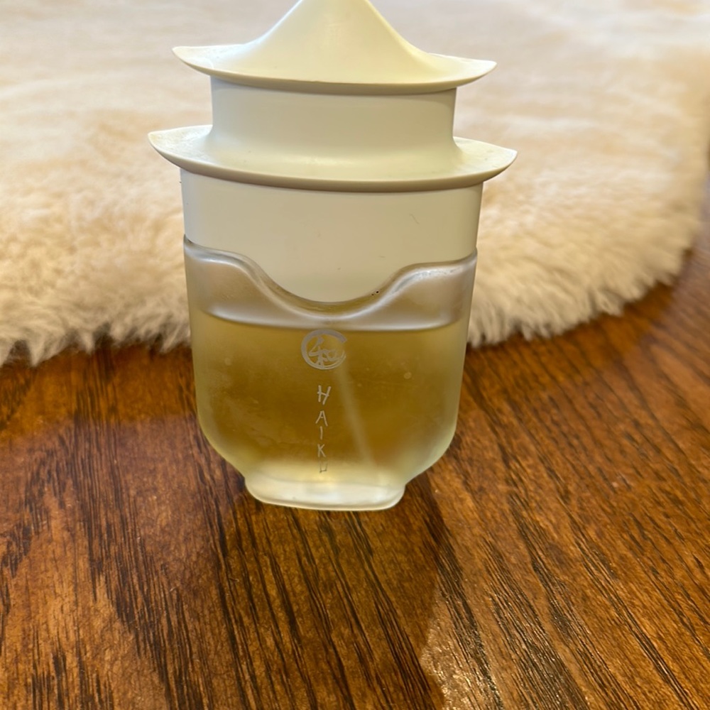 Haiku perfume